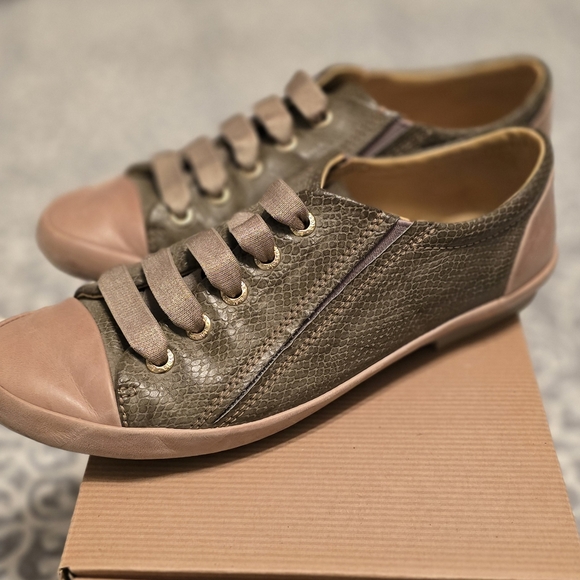 Bussola Vaasa size 39 (8), taupe color. - Picture 2 of 6